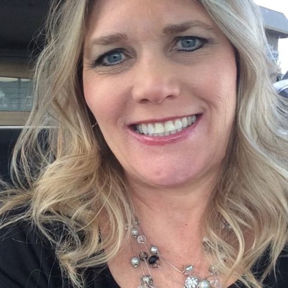 Meet your Posher, Christy - Picture 1 of 1